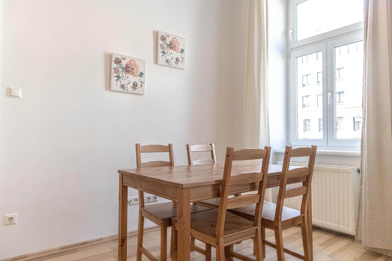 Special Vintage Viennese Apartment - 12Min F Downtown Exterior foto